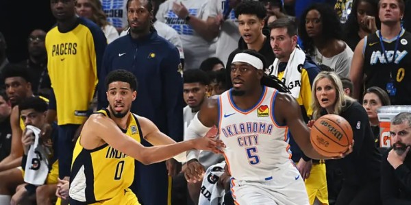 哈利伯顿0运动战进球创67年最差纪录！赛后谈受伤：从没想过下场