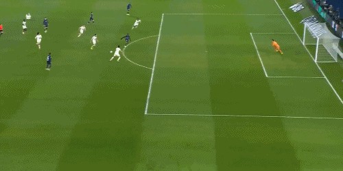 开云-恩里克：大家说登贝莱是最佳球员，但我认为他在防守上有不足