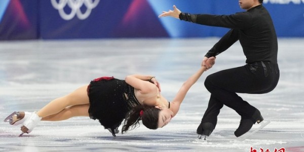 KAIYUN下载app-（米兰冬奥会）花样滑冰团体赛：隋文静/韩聪出战双人滑短节目|AC米兰|米兰冬奥会花样滑冰团体赛|滑冰馆|双人滑短节目比赛|米兰滑冰馆_新浪体育_新浪新闻